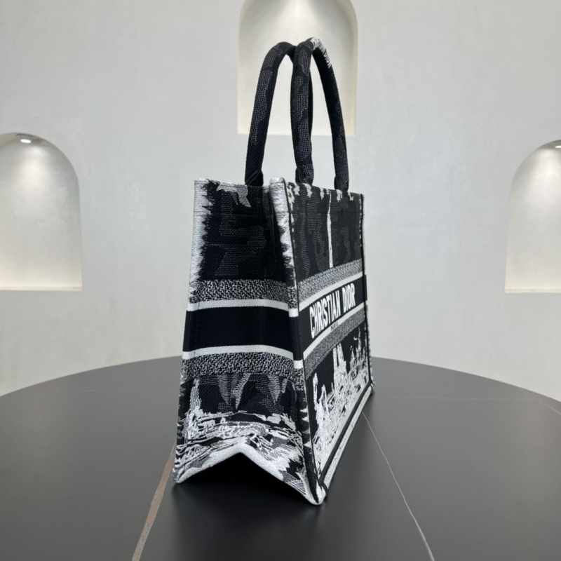 Dior Shopping Bags